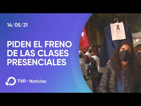 Protesta de docentes porteños en la jefatura de Gobierno