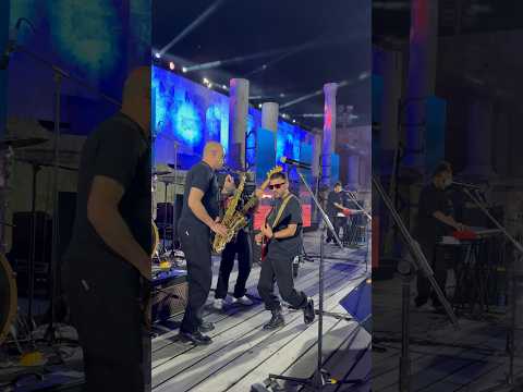 Wait for it!! اوتوسترادي ارفع ايدك فوووووووق