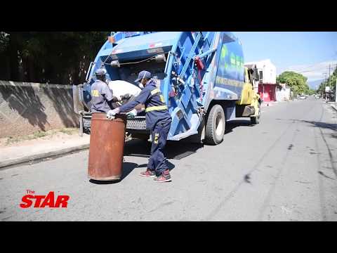 WATCH: Proud garbage collectors