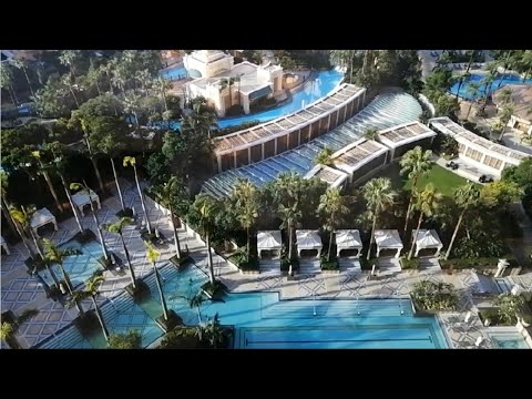 Best Resort in Macau/let's Cool down in Summer time