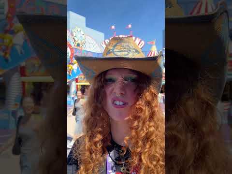 Cowboy Kahlúa gose to Universal studios hollywood!🤠🤠🤠🤠