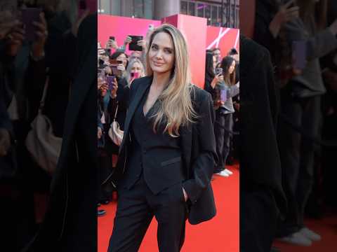 #AngelinaJolie making the London Film Festival red carpet corporate. (: getty) #shorts