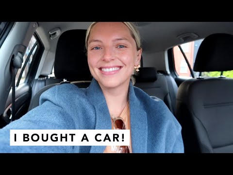 I BOUGHT A CAR! | Estée Lalonde