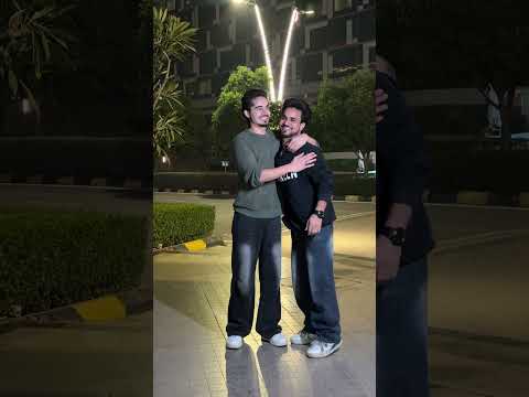 #foryou #love #sameerabbasi500 #trending #funny #comedymovies #sanayaandsameer #unfrezzmyaccount
