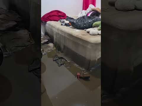 Una colonia recién construida,  inundada en la primer tormenta en El Salvador #noticias #lluvias