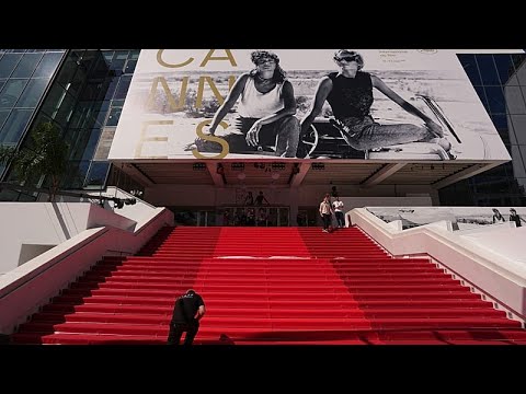 Φεστιβάλ Καννών: Αστυνομικοί σκύλοι σε αναζήτηση ναρκωτικών