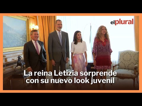 La reina Letizia sorprende con su nuevo look juvenil