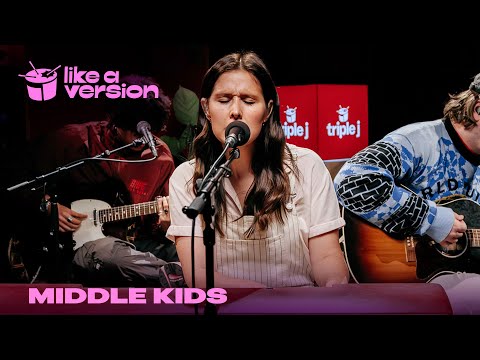 Middle Kids cover Oasis’ ‘Champagne Supernova&…