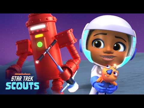 Holodeck Rescues #6 | Star Trek Scouts Defeat ROBOTS on the Moon! 🌕 | Star Trek: Scouts