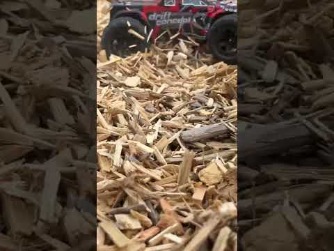 Ultimate Speed Test: DEERC 300E Brushless RC Car Unleashed!