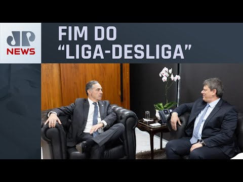 Luís Roberto Barroso e Tarcísio de Freitas debatem sobre uso de câmeras por policiais