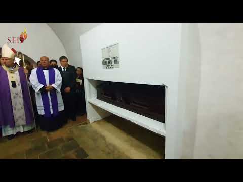 SEPELIO Monseñor Tomas Barrios Sánchez CRIPTAS DE CATEDRAL 18-12-2023