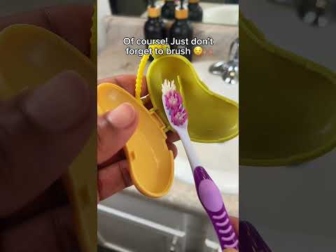 They never forget to brush their teeth anymore😌🙌🏽 #banana #children #toothbrush #brushyourteeth