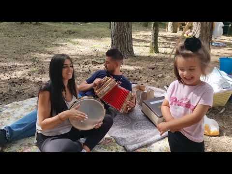 FORTUNATO & VALENTINA - TARANTELLA CALABRESE RILASSATA IN MONTAGNA!