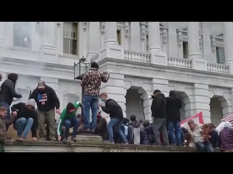 Federal charges filed against 2 suburban men accused of storming U.S. Capitol on Jan. 6