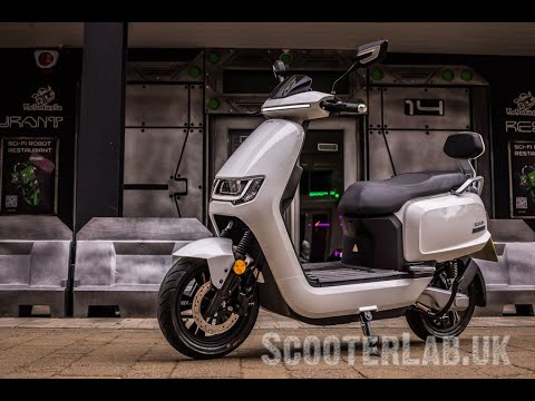 SLUK | Sunra Robo S electric scooter test ride