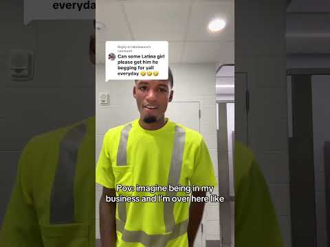 She all in my business 😭 #contentcreator #groupcontent #creativecontentcreator #digitalcreator #fyp