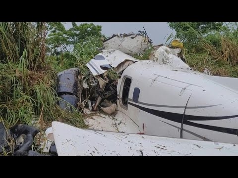 Amazonie: images de l'avion qui s'est écrasé, tuant 14 personnes | AFP Images