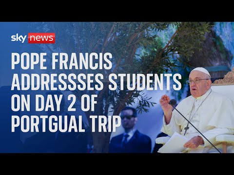 Watch live: Pope Francis delivers address and meets with students at Universidade Catolica Portugesa