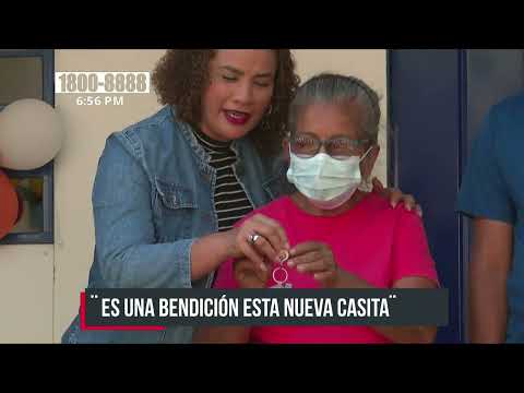 ¡Una Bendición! Ciudadana recibe llaves de su hogar en Managua - Nicaragua