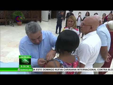 Presidente de Cuba encabeza condecoraciones de los CDR
