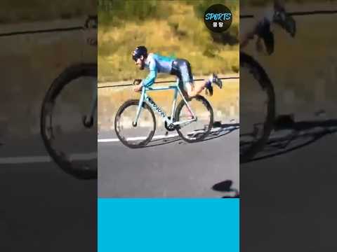 너무 빨라서 금지된 자세 (Fastest and weirdest pose on the downhill road)