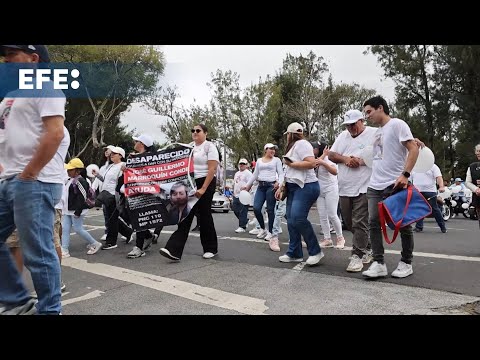 Familiares de desaparecidos en bar de Guatemala marchan para exigir acciones