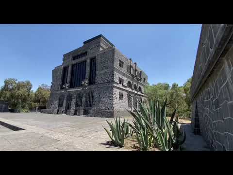 Museo Anahuacalli con nuestro colaborador Gregorio Calvillo