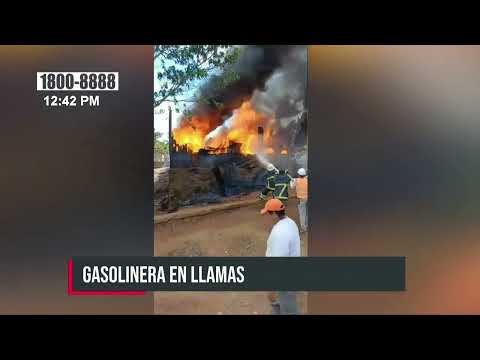 Bomberos logran apagar incendio en gasolinera a Granel en el Tortuguero