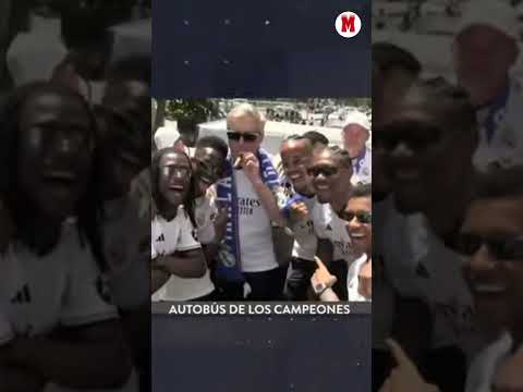 Lo volvió a hacer: Ancelotti, con puro y gafas para celebrar el título de Liga I MARCA