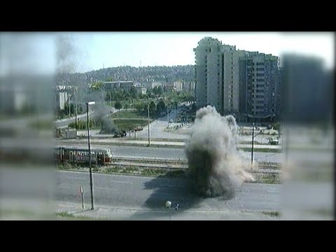 Guerre de Bosnie : voilà trente ans débutait le siège cauchemardesque de Sarajevo • FRANCE 24