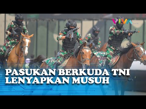 Penampilan Memukau Pasukan Berkuda TNI di HUT Ke 79