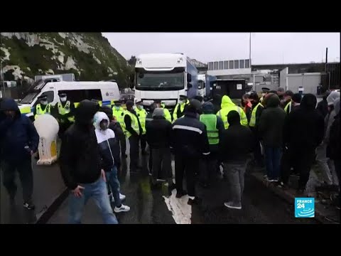 Covid-19 au Royaume-Uni : des chauffeurs routiers en colère demandent à quitter le Royaume-Uni