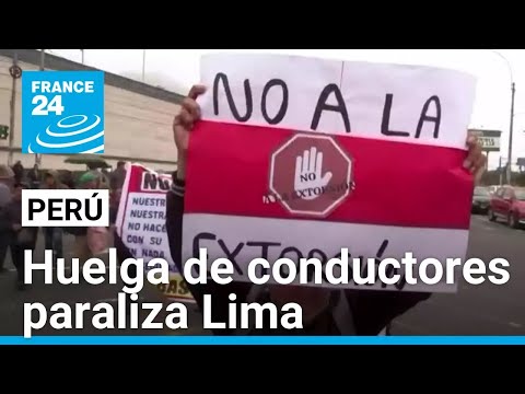 Perú: conductores de autobuses protestan en Lima contra las extorsiones