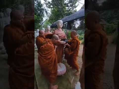 บรรจุดวงและอัญมณีสร้างพระอรหั