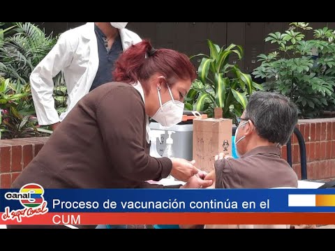 Proceso de vacunación continúa en el CUM