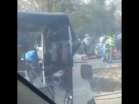 Camión de Postobón sufre despiste y terminó saqueado en la vía El Espinal del municipio de Malambo