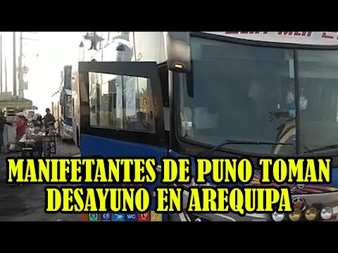 PUNEÑOS RESIDENTES EN AREQUIPA PREPARA DESAYUNO PARA LAS DELEGACIONES DE PUNO QUE VAN LIMA..