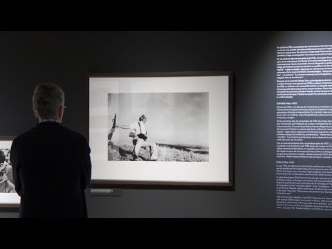 Exposición abre un diálogo con el trabajo del fotoperiodista Robert Capa