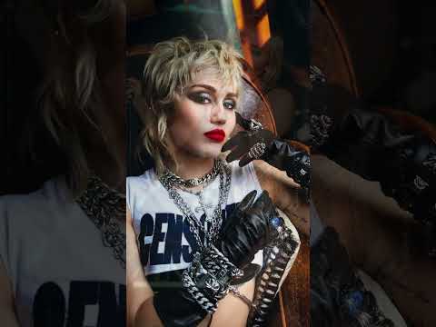 Miley Cyrus hace colapsar el internet al mostrarse como ¡Hannah Montana en la vida real!