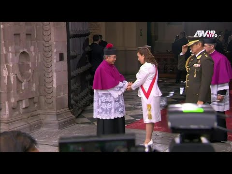 Presidenta Boluarte regresa a Palacio tras finalizar la Misa y TeDeum