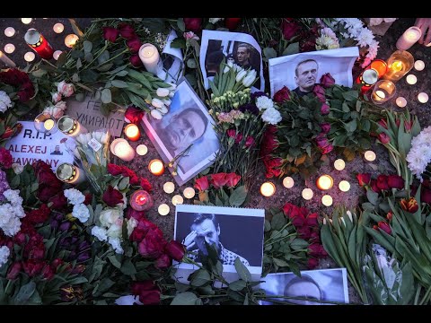 World reacts to Navalny's death