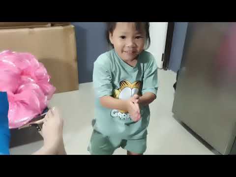มิลินหลานลุงกิ-บอก-ถ้่วต้ม.... มิลินหลานลุงกิ-บอก-ถ้่วต้ม....