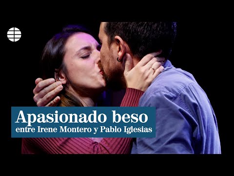 El apasionado beso entre Irene Montero y Pablo Iglesias durante un acto de Podemos