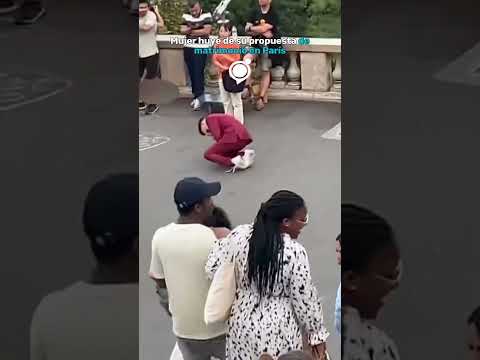 Mujer huye de su propuesta de matrimonio en París