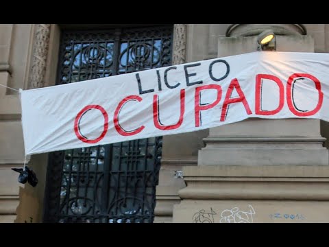 Docentes de Secundaria de Montevideo iniciaron huelga en rechazo de la transformación educativa