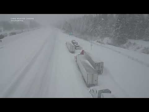 Vehicles Stuck on California Interstate as Heavy Snow Hits Sierra Nevada