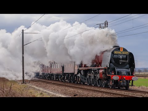 LMS 6233 Duchess of Sutherland with The Valentine's White Rose (12/02/22)