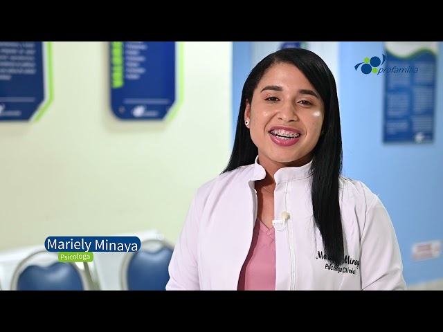 En esta capsula de #TuPsicologaresponde Mariely Minaya, Psicóloga de la clínica Profamilia San Francisco nos indica que el factor psicológico juega un papel importante en la búsqueda de un embarazo, tanto en hombres como en mujeres. El estrés, la ansiedad y la depresión pueden afectar la fertilidad y la capacidad de concebir. La búsqueda de un embarazo puede generar una montaña rusa emocional, con sentimientos de frustración, tristeza y culpa, especialmente si no se logra concebir.