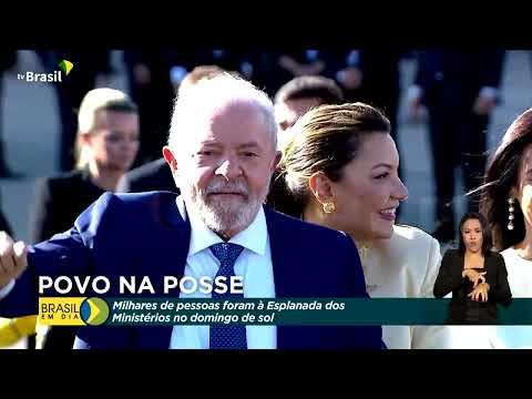 População lota a Esplanada dos Ministérios na posse de Lula